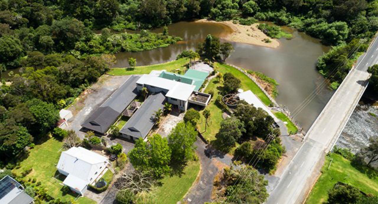 Riverside Lodge Пайхия Екстериор снимка